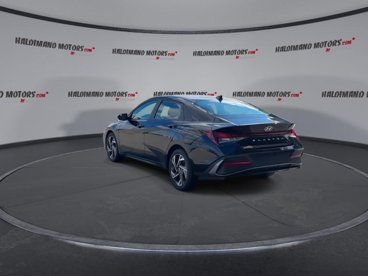 2024 Hyundai Elantra Preferred FWD | No Accidents | Heated Steering Wheel Photo