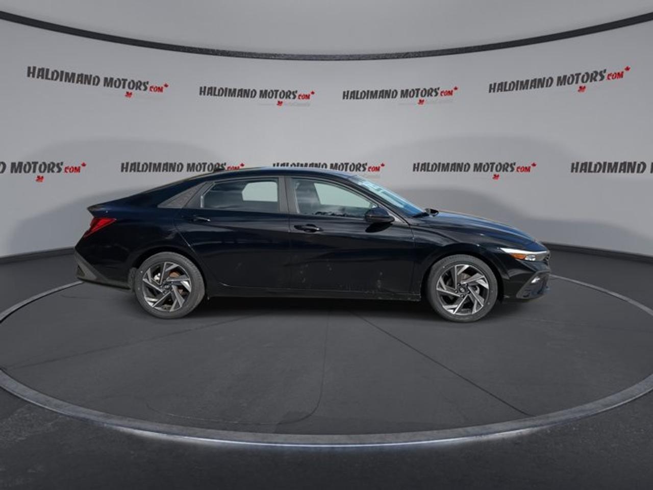 2024 Hyundai Elantra Preferred FWD | No Accidents | Heated Steering Wheel Photo