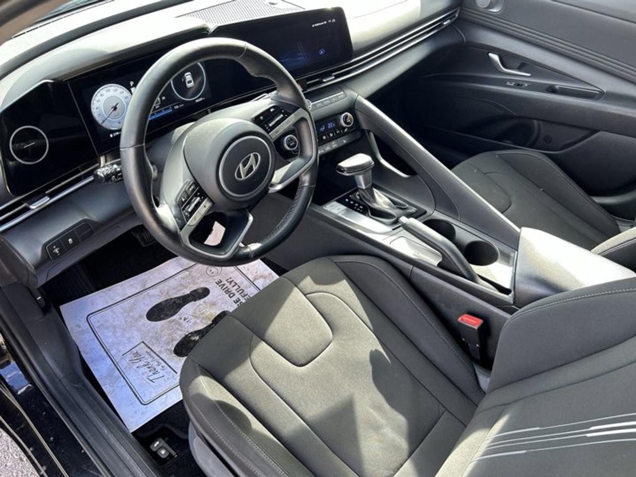 2024 Hyundai Elantra Preferred FWD | No Accidents | Heated Steering Wheel Photo