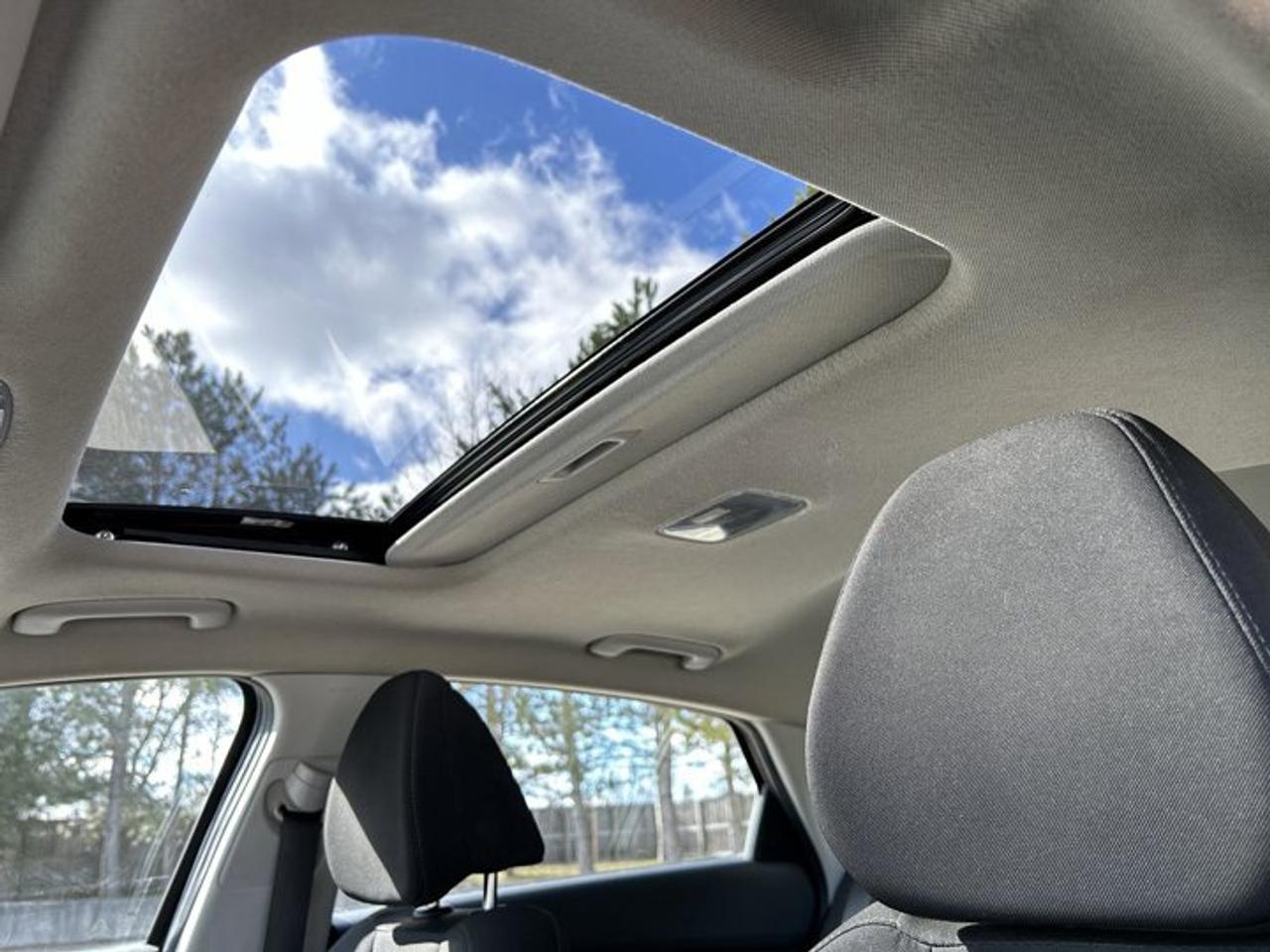 2024 Hyundai Elantra Preferred FWD | No Accidents | Heated Steering Wheel Photo