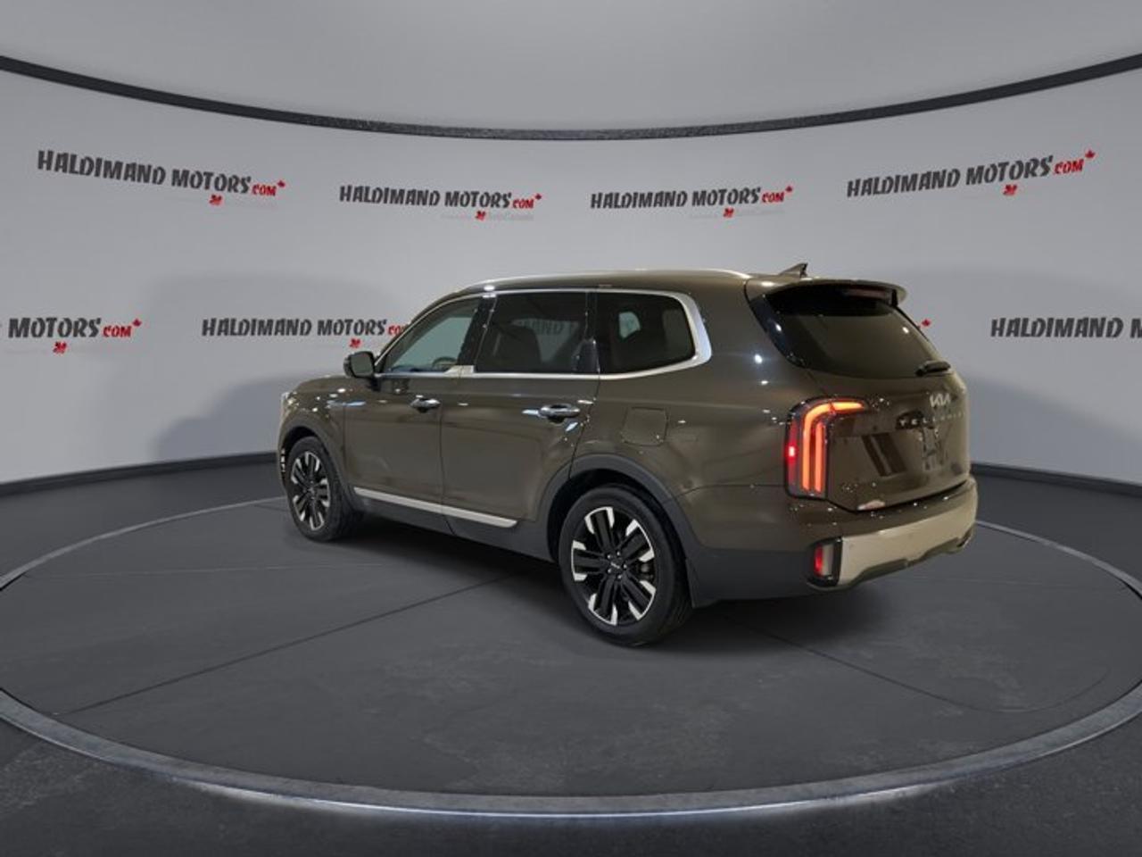 2023 Kia Telluride SX AWD | 360 Camera | Leather Seats | Remote Start | Panoramic Roof Photo