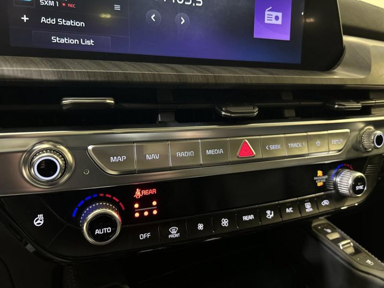 2023 Kia Telluride SX AWD | 360 Camera | Leather Seats | Remote Start | Panoramic Roof Photo