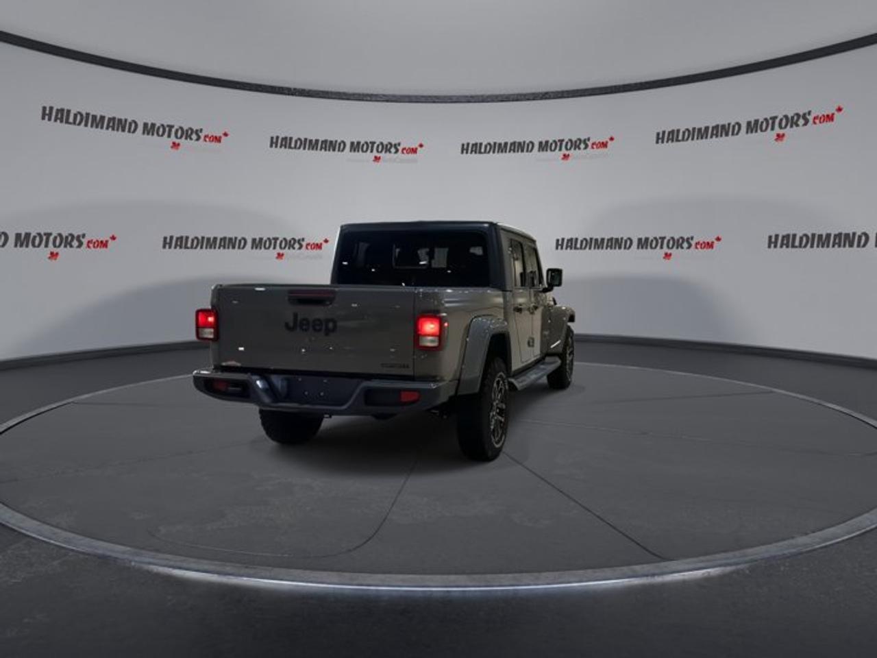2021 Jeep Gladiator Sport S 4x4 Photo