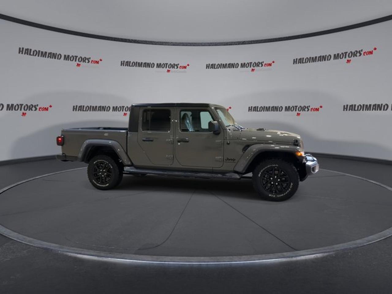 2021 Jeep Gladiator Sport S 4x4 Photo