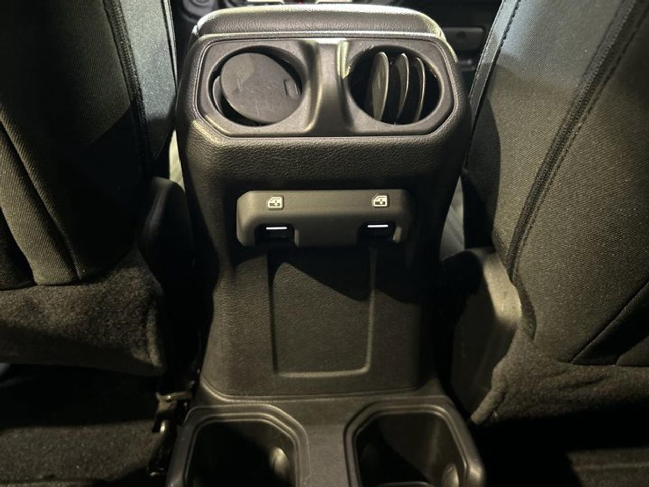 2021 Jeep Gladiator Sport S 4x4 Photo