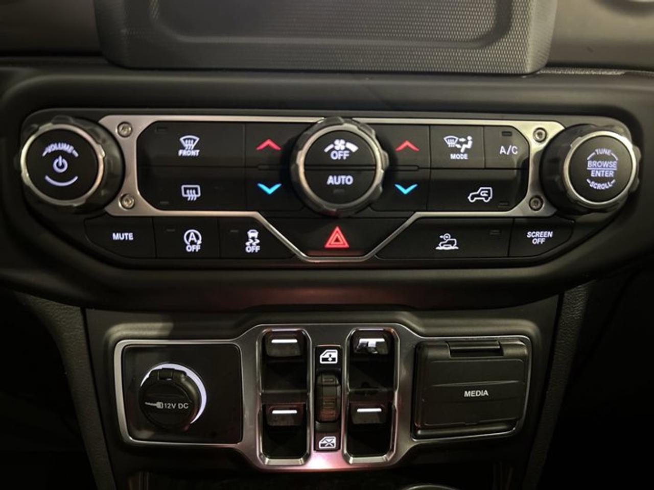 2021 Jeep Gladiator Sport S 4x4 Photo