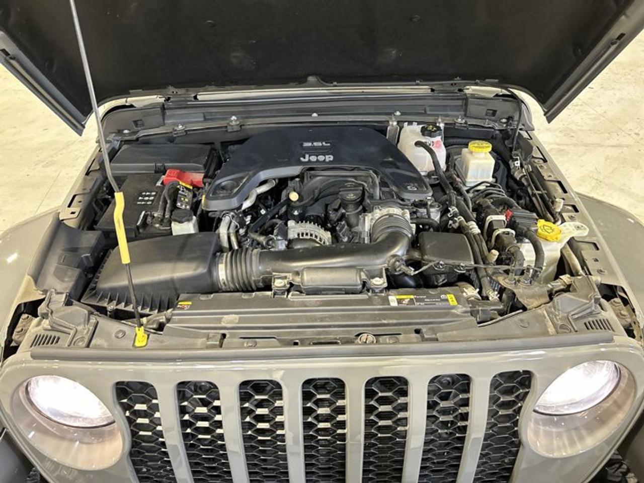 2021 Jeep Gladiator Sport S 4x4 Photo