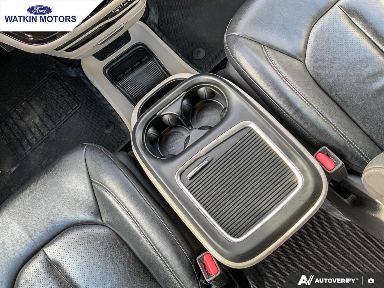 2022 Chrysler Pacifica Touring L Photo20