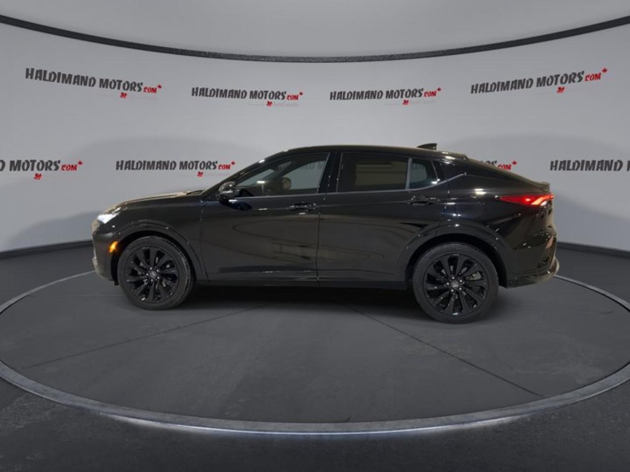 2024 Buick Envista Sport Touring Photo4