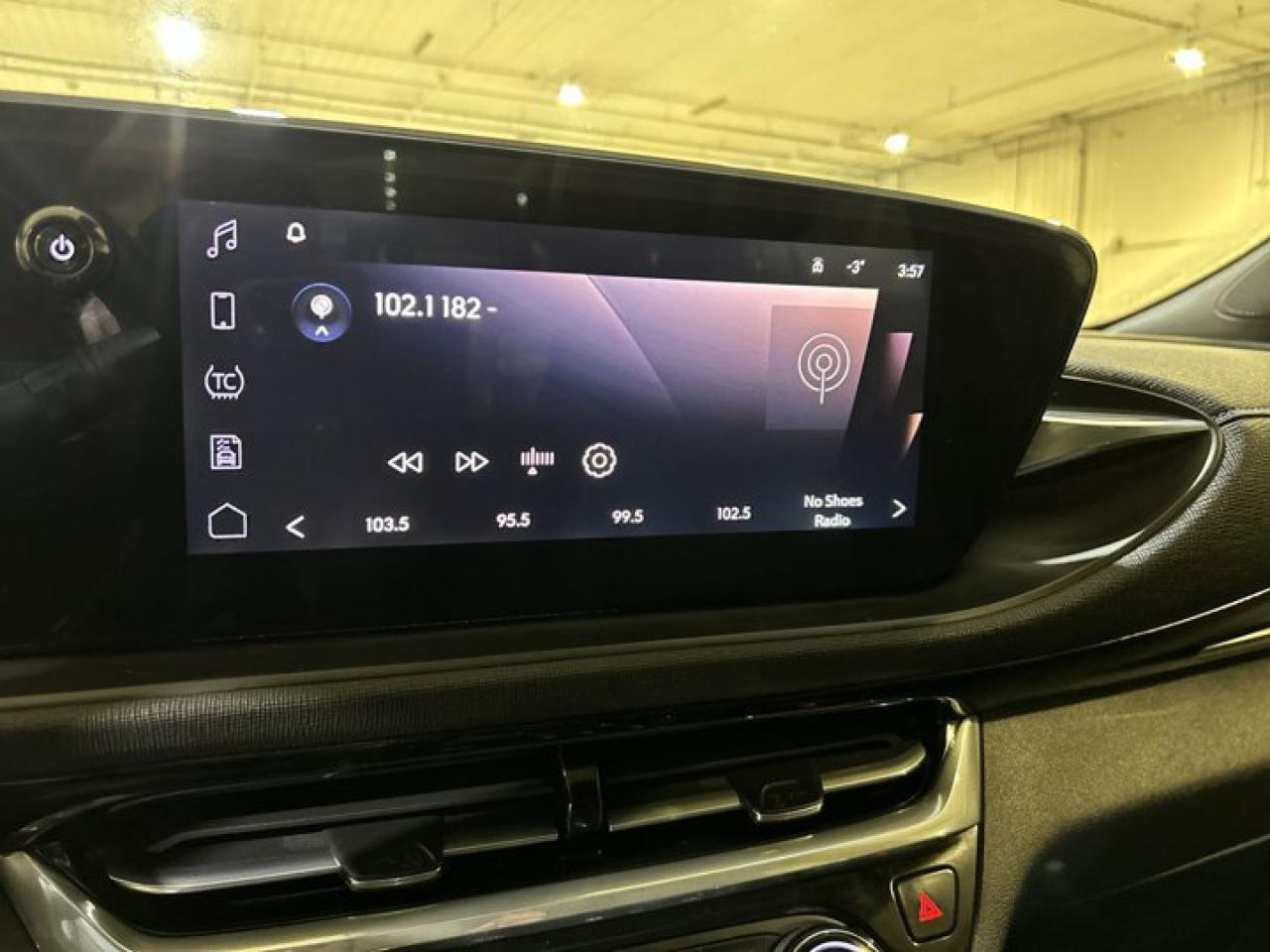 2024 Buick Envista Sport Touring Photo