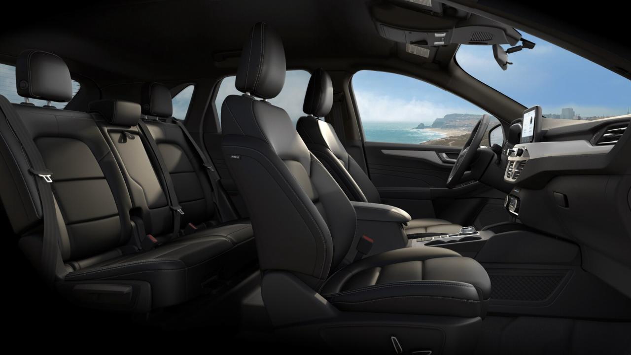 2022 Ford Escape SEL Photo5