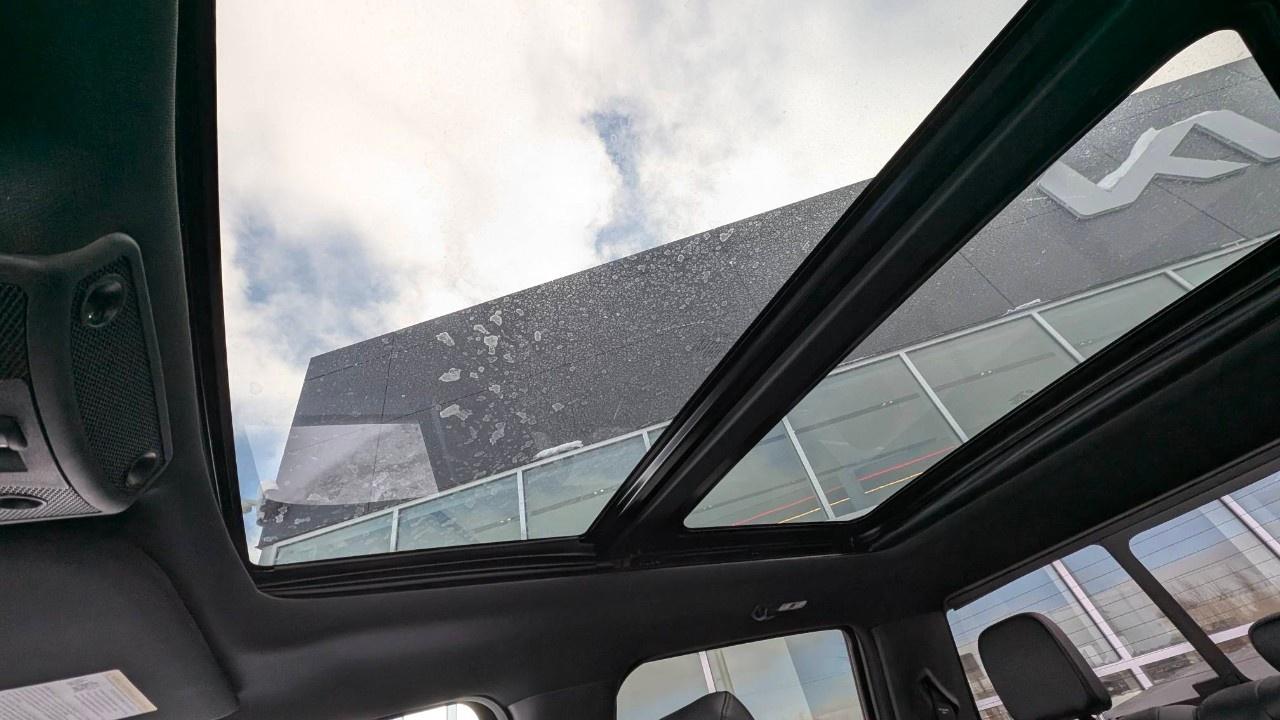 2017 Ford F-150 4WD SuperCrew Styleside 5-1/2 Ft Box Raptor Photo