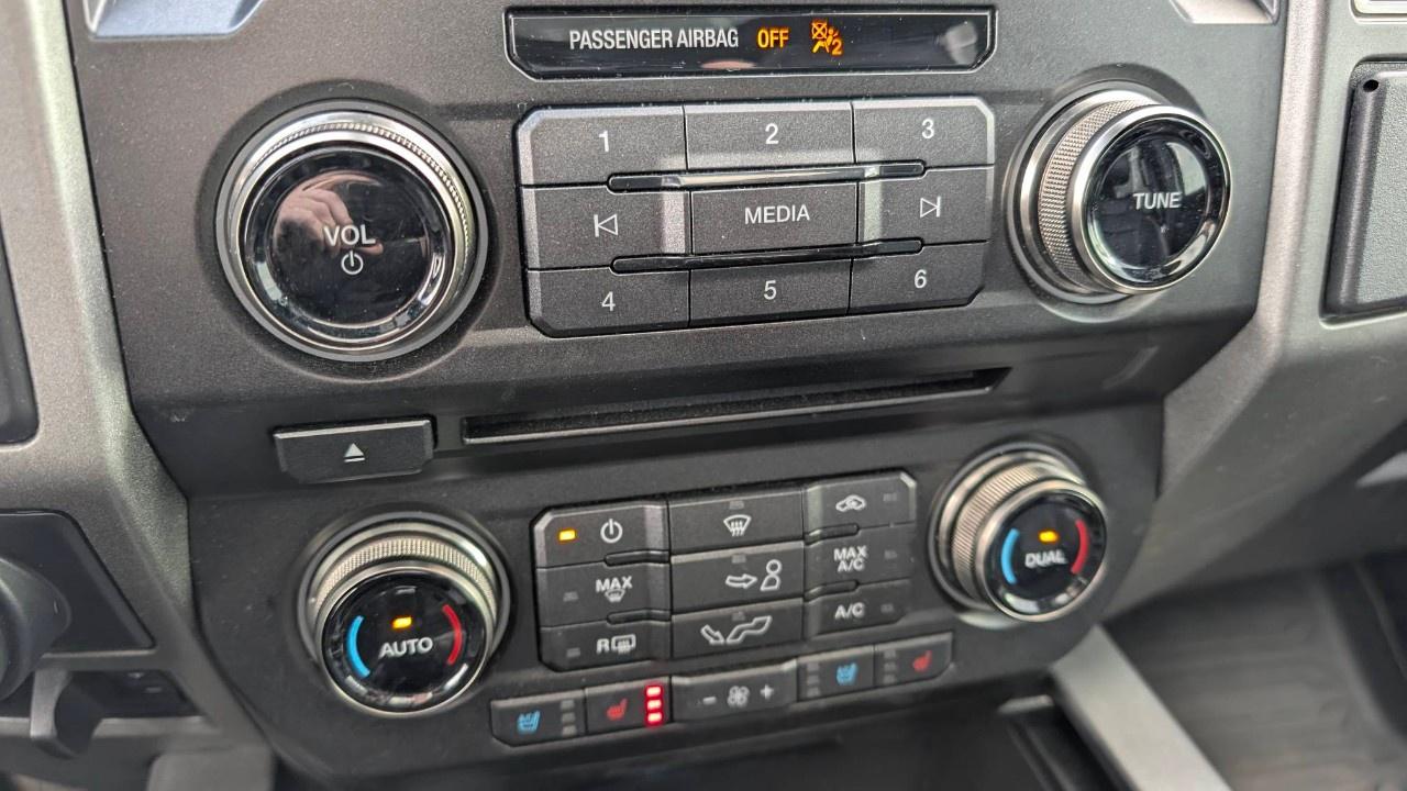 2017 Ford F-150 4WD SuperCrew Styleside 5-1/2 Ft Box Raptor Photo