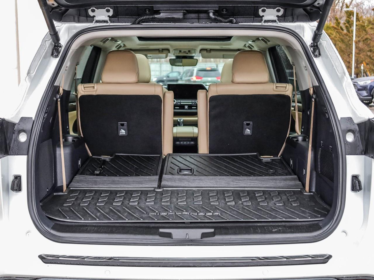 2025 Toyota Highlander Hybrid Limited Photo