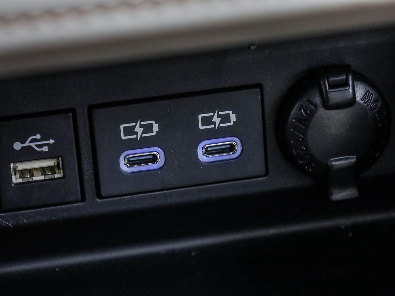 2025 Toyota Highlander Hybrid Limited Photo