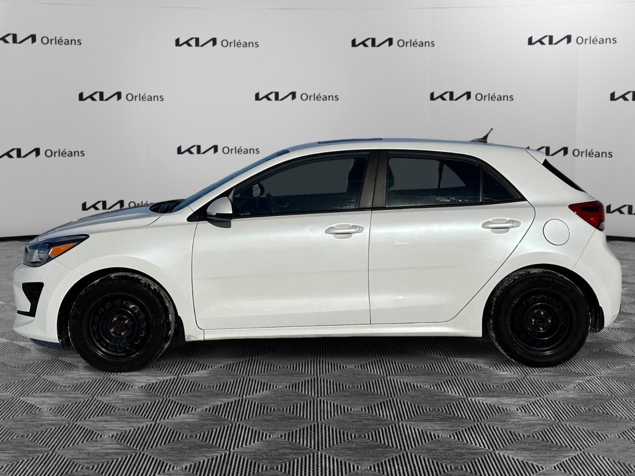 2022 Kia Rio 5-Door Photo