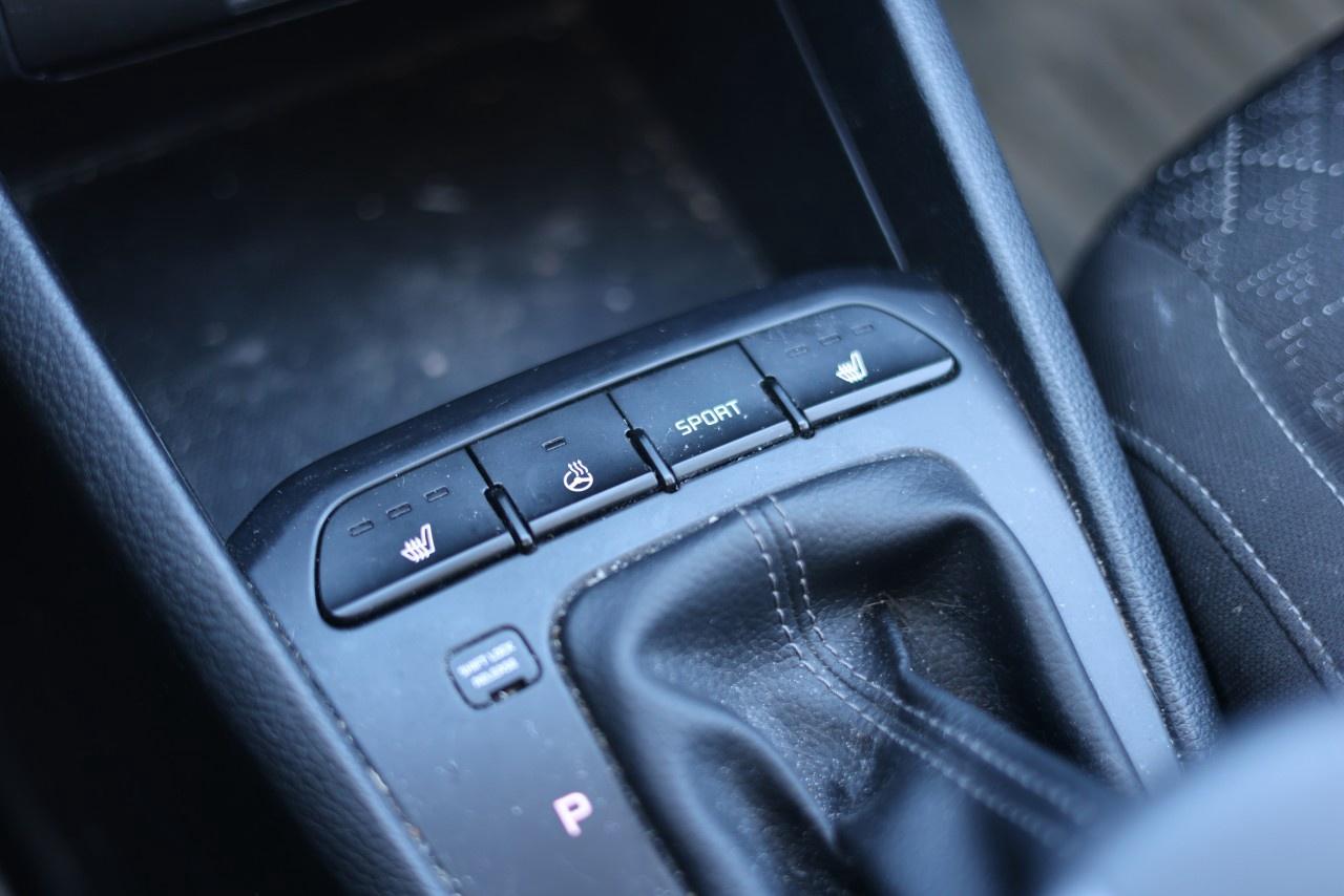 2022 Kia Rio 5-Door Photo