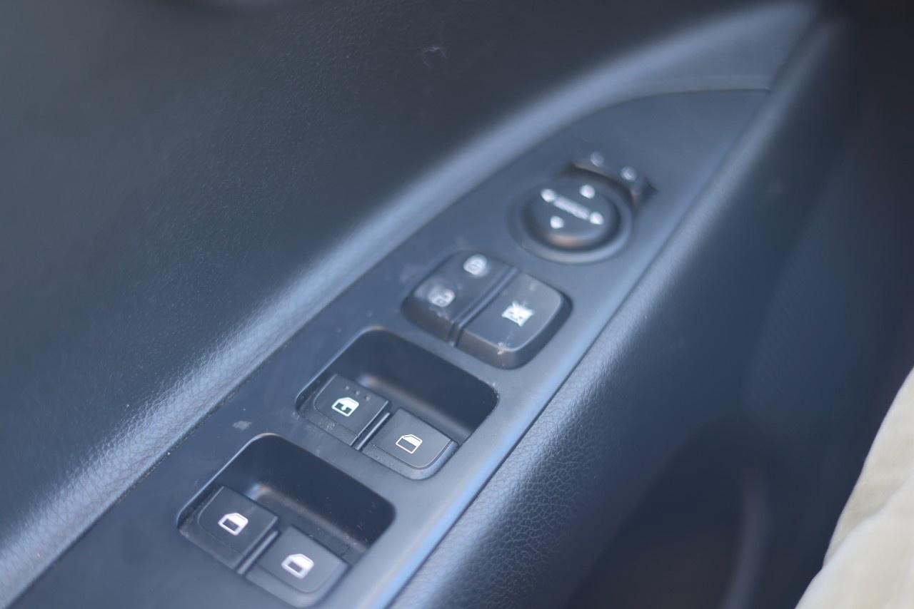 2022 Kia Rio 5-Door Photo