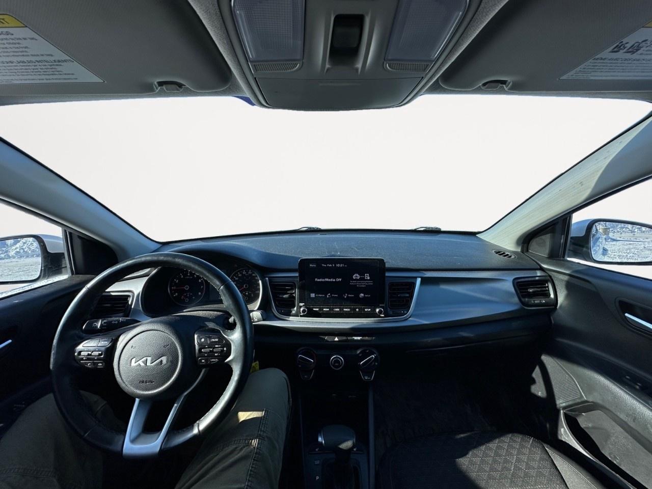 2022 Kia Rio 5-Door Photo