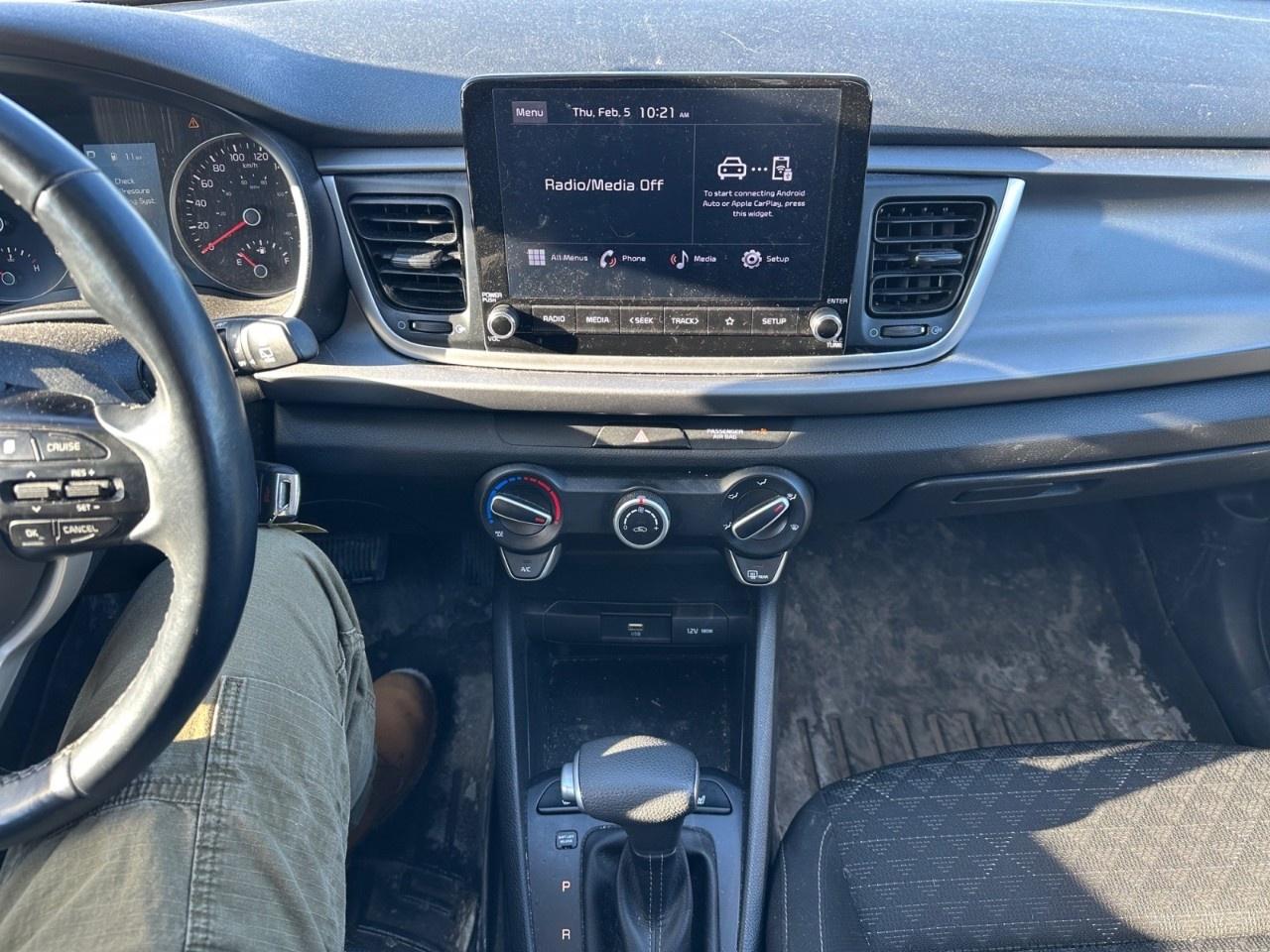 2022 Kia Rio 5-Door Photo