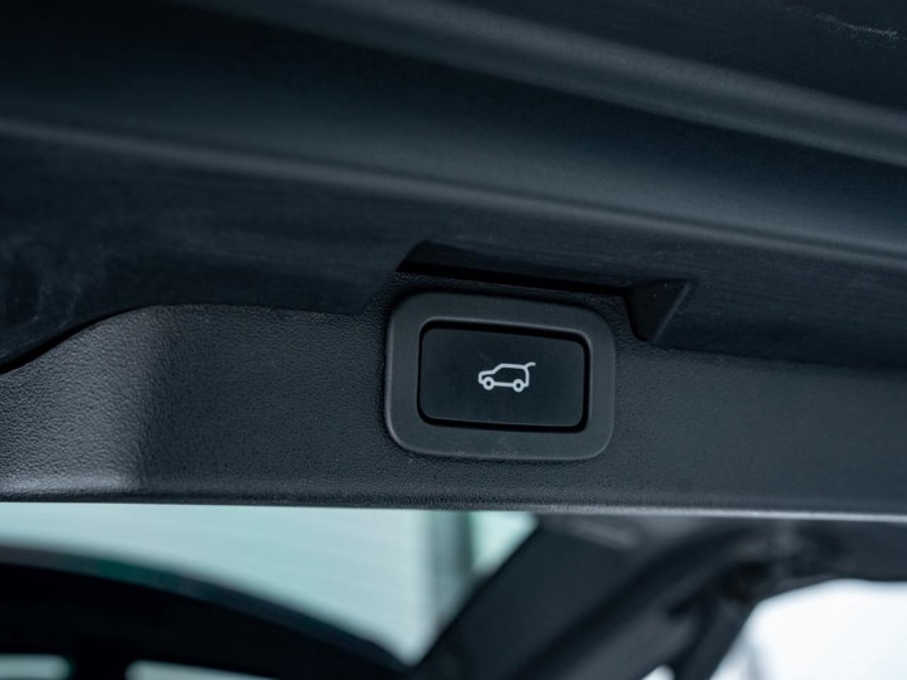 2019 Land Rover Discovery HSE LUXURY Photo