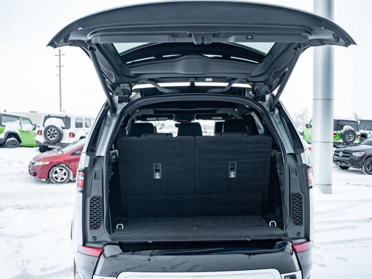 2019 Land Rover Discovery HSE LUXURY Photo