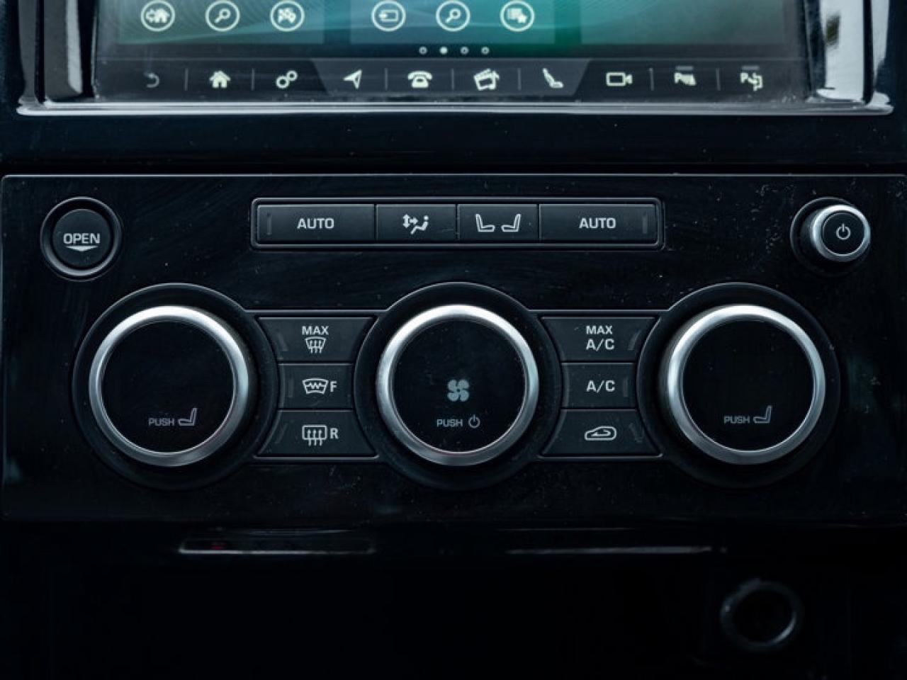 2019 Land Rover Discovery HSE LUXURY Photo