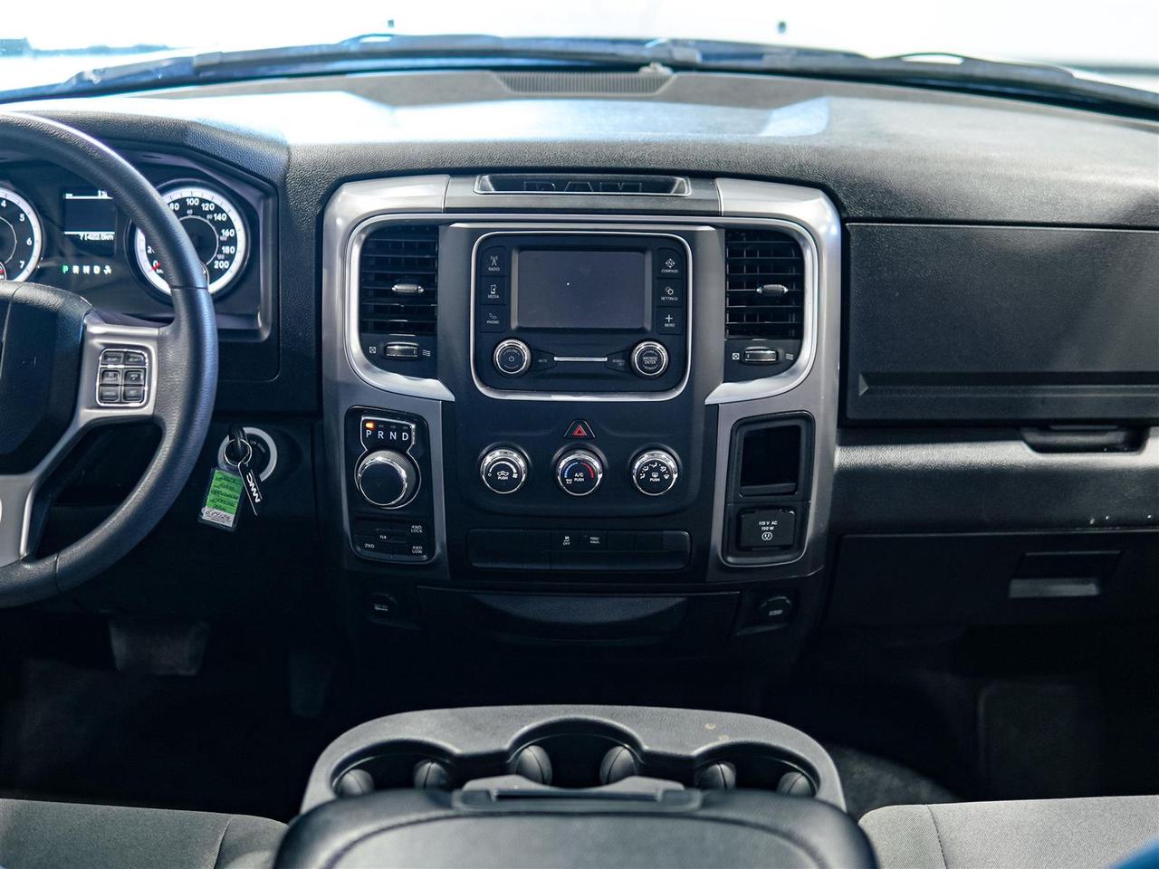 2023 RAM 1500 Classic SLT | CREW CAB | 4X4 | 20 INCH RIMS | NO ACCIDENTS Photo