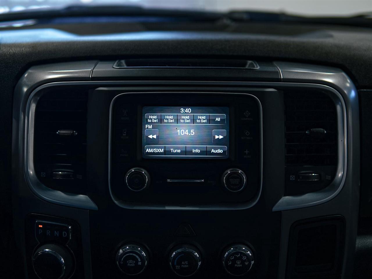 2023 RAM 1500 Classic SLT | CREW CAB | 4X4 | 20 INCH RIMS | NO ACCIDENTS Photo