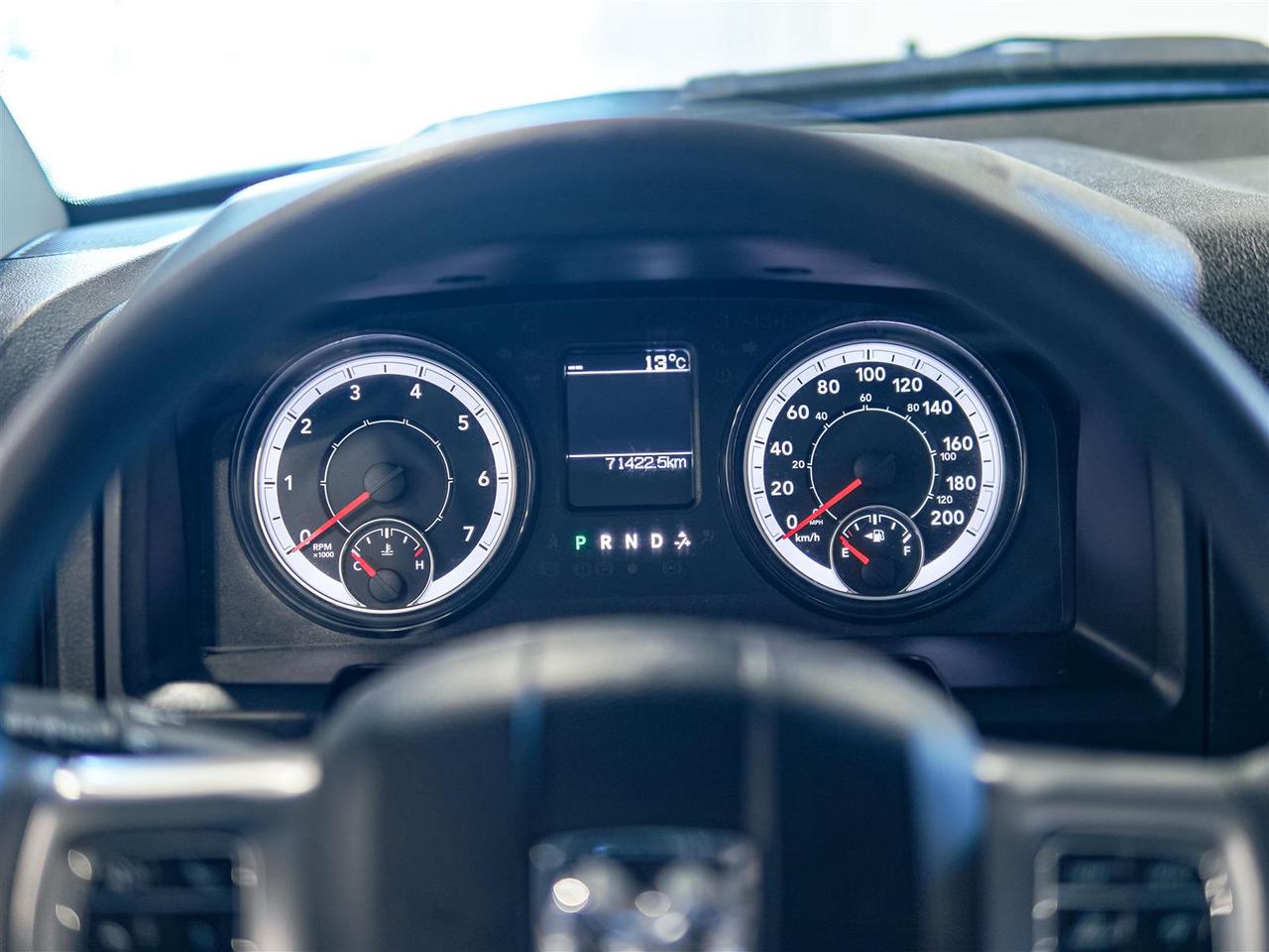 2023 RAM 1500 Classic SLT | CREW CAB | 4X4 | 20 INCH RIMS | NO ACCIDENTS Photo