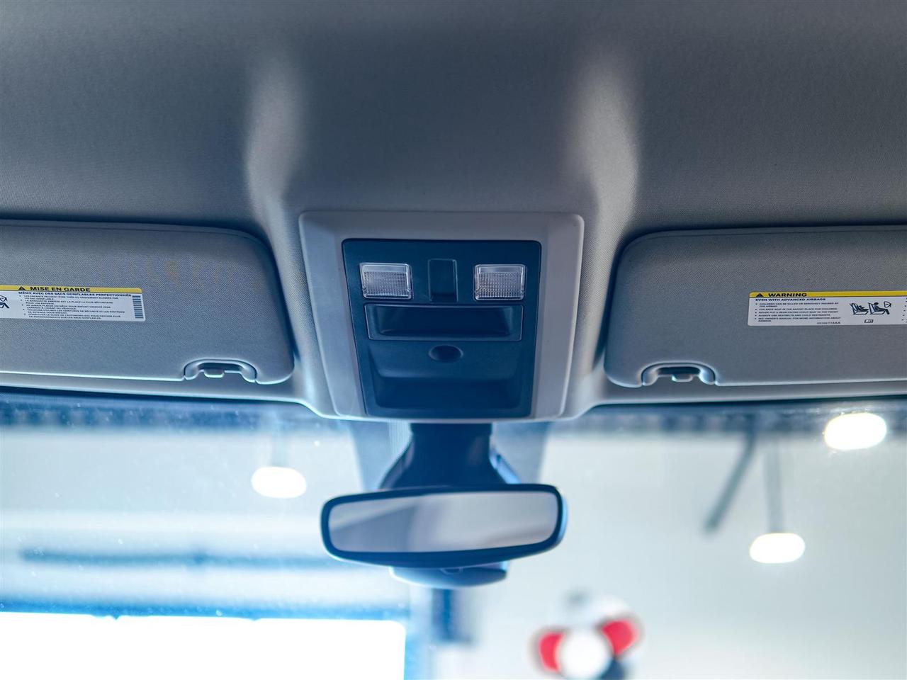 2023 RAM 1500 Classic SLT | CREW CAB | 4X4 | 20 INCH RIMS | NO ACCIDENTS Photo