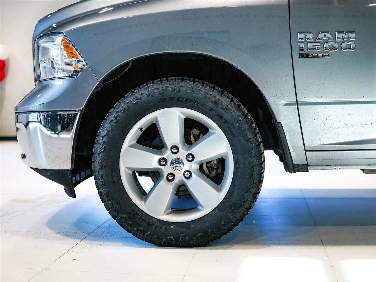 2023 RAM 1500 Classic SLT | CREW CAB | 4X4 | 20 INCH RIMS | NO ACCIDENTS Photo