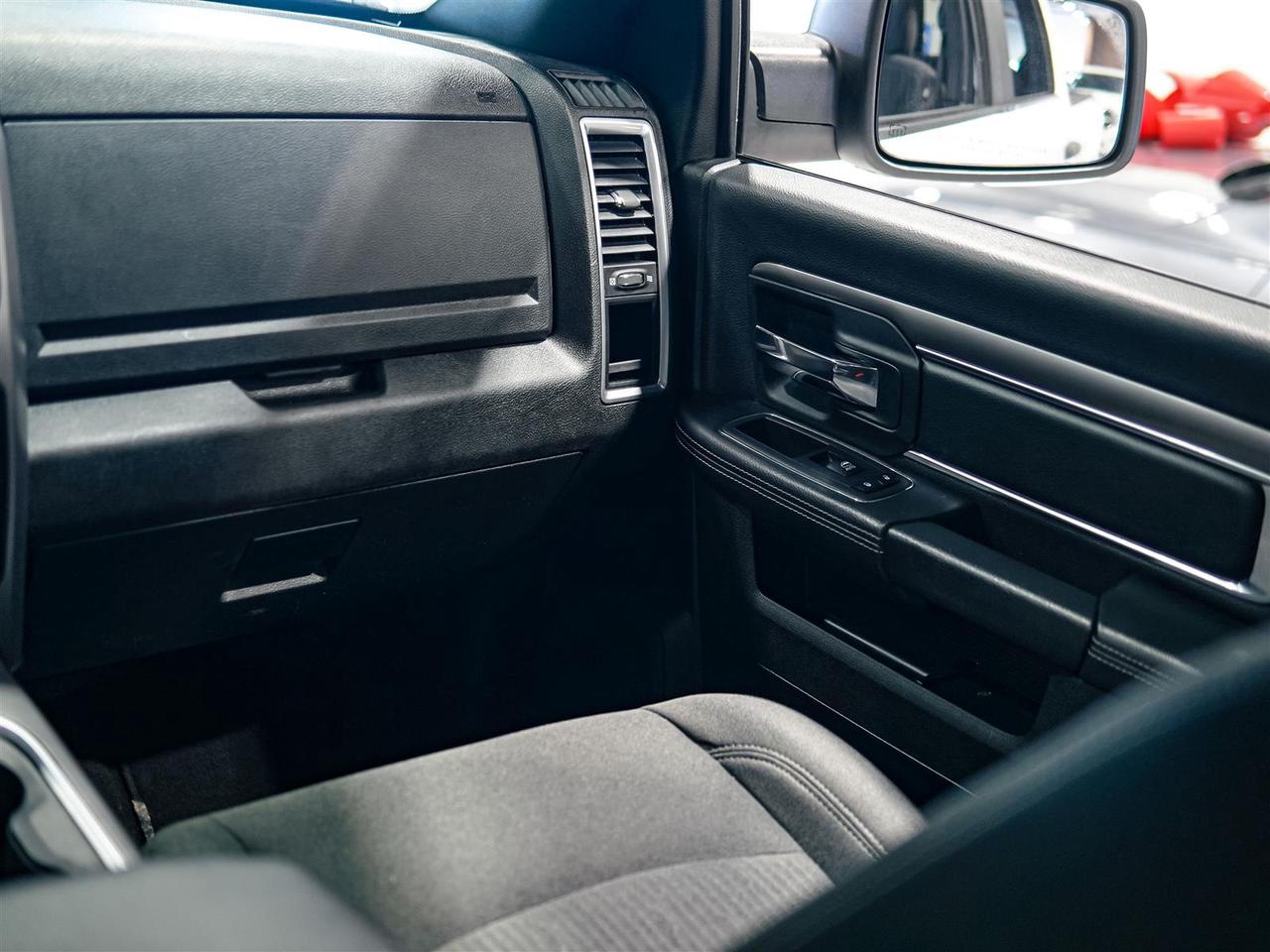 2022 RAM 1500 Classic WARLOCK | CREW CAB | 4X4 | PREF PKG | CONV PKG | ALPINE SOUND Photo