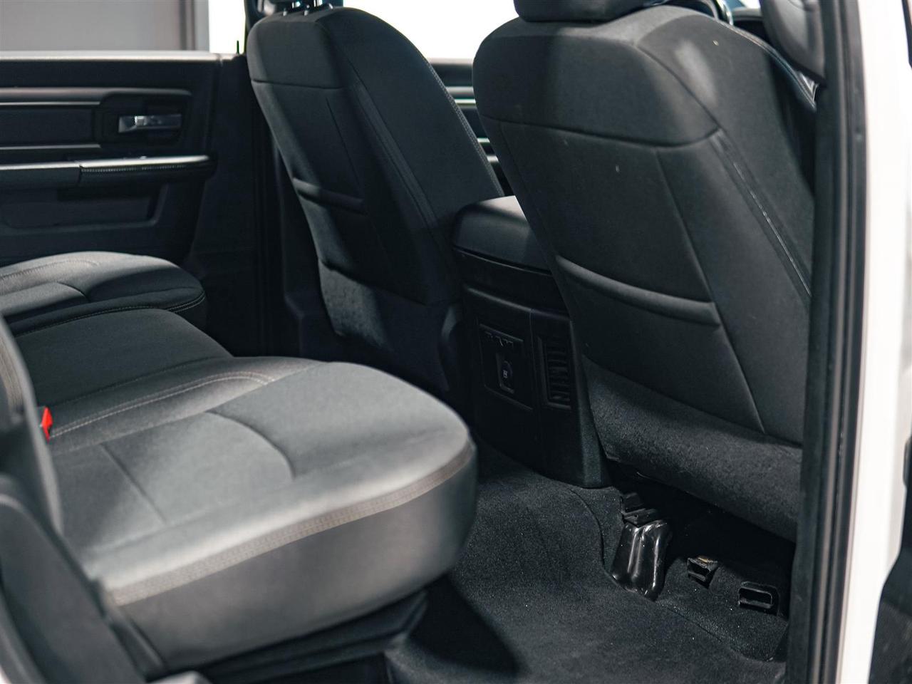 2022 RAM 1500 Classic WARLOCK | CREW CAB | 4X4 | PREF PKG | CONV PKG | ALPINE SOUND Photo