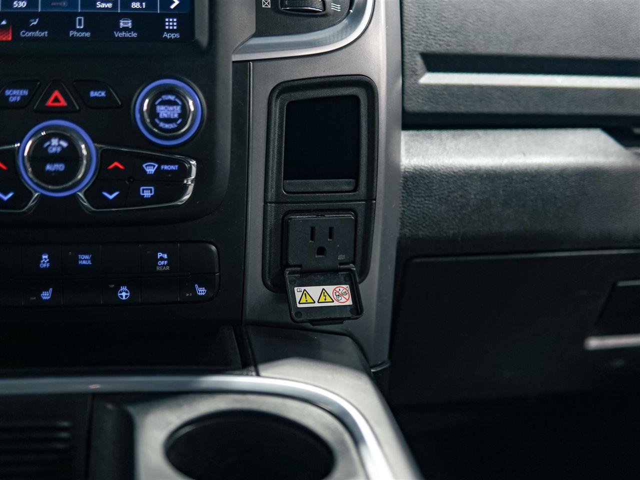 2022 RAM 1500 Classic WARLOCK | CREW CAB | 4X4 | PREF PKG | CONV PKG | ALPINE SOUND Photo