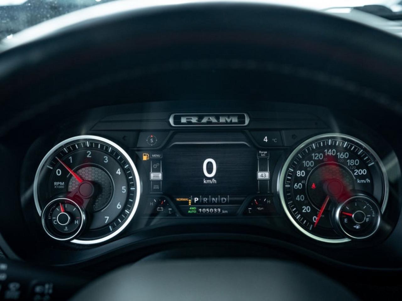 2021 RAM 1500 SPORT Photo3