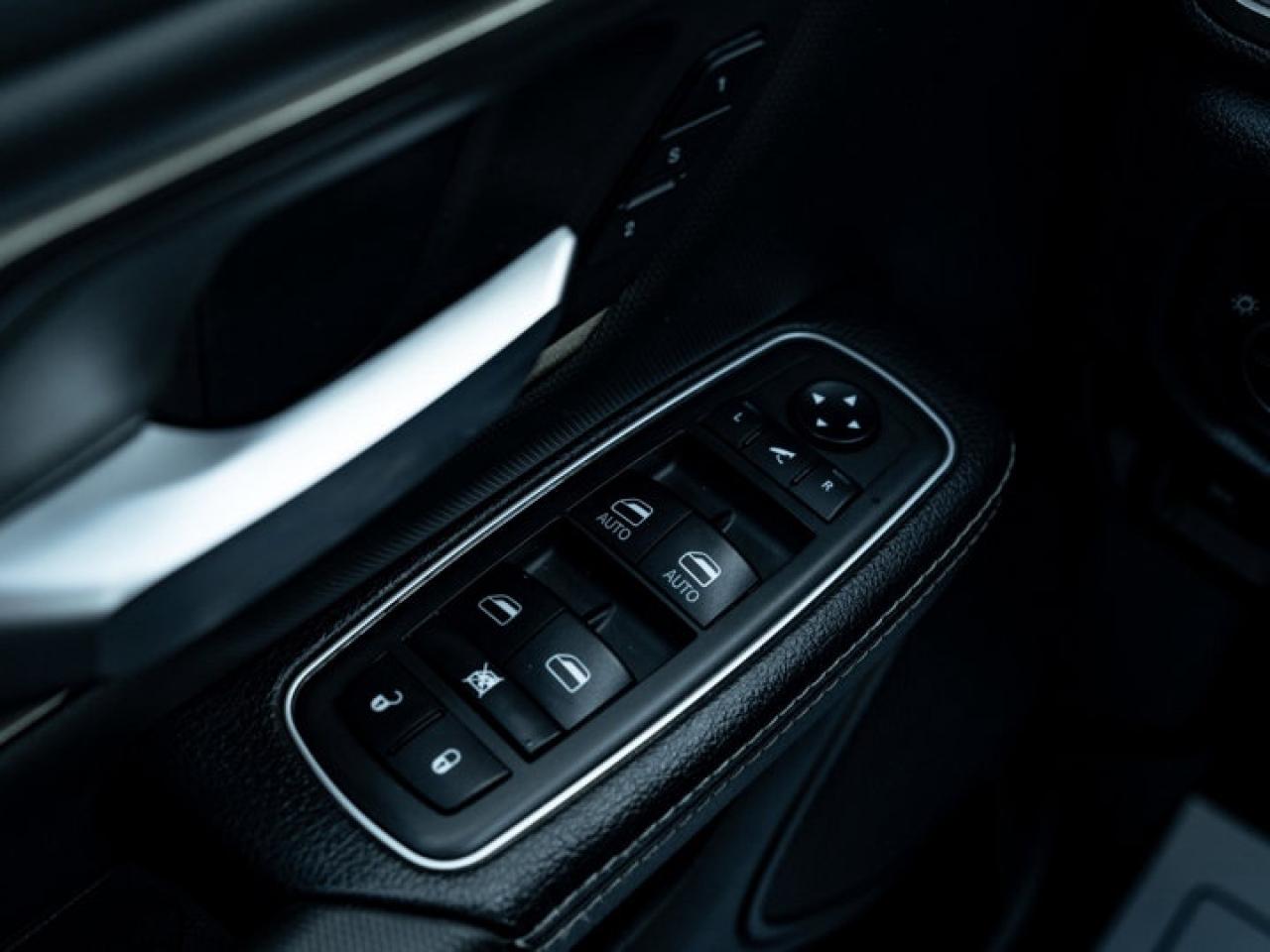 2021 RAM 1500 SPORT Photo