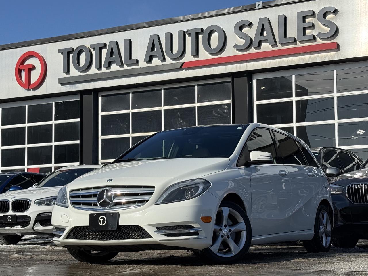 2014 Mercedes-Benz B-Class B250 | PREMIUM | PANO | BACK UP CAMERA Photo0