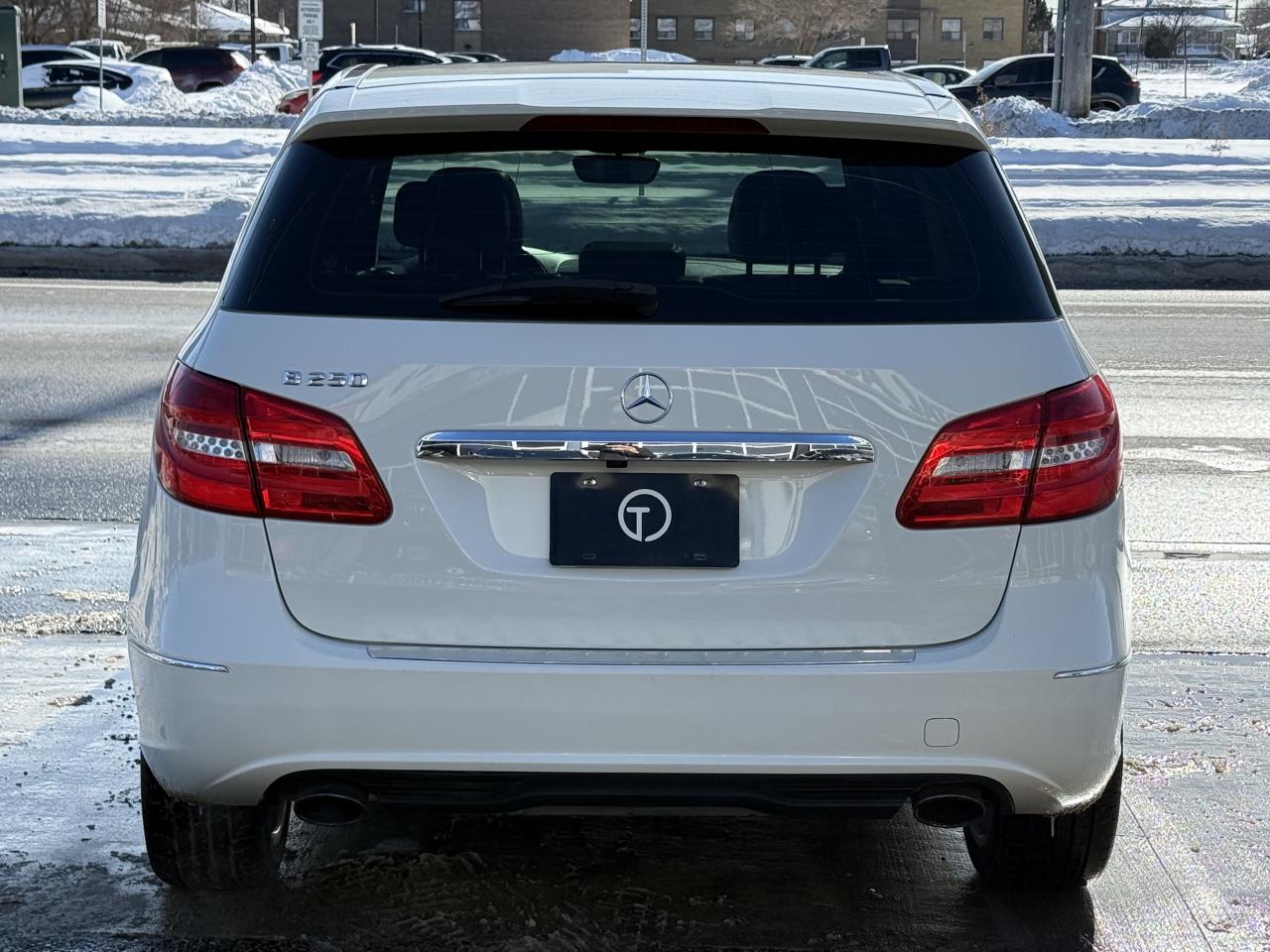 2014 Mercedes-Benz B-Class B250 | PREMIUM | PANO | BACK UP CAMERA Photo