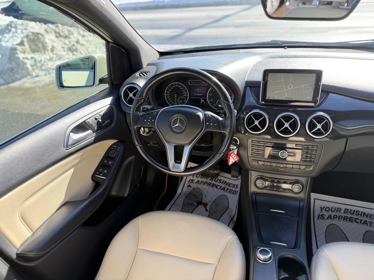 2014 Mercedes-Benz B-Class B250 | PREMIUM | PANO | BACK UP CAMERA Photo