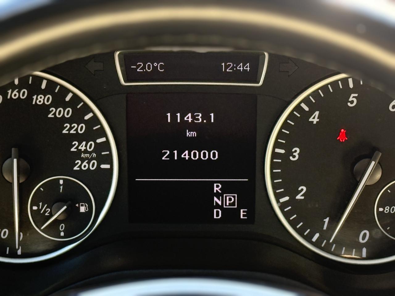 2014 Mercedes-Benz B-Class B250 | PREMIUM | PANO | BACK UP CAMERA Photo