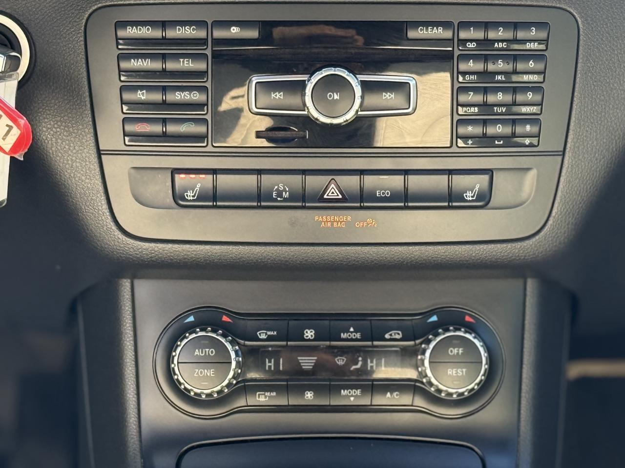 2014 Mercedes-Benz B-Class B250 | PREMIUM | PANO | BACK UP CAMERA Photo