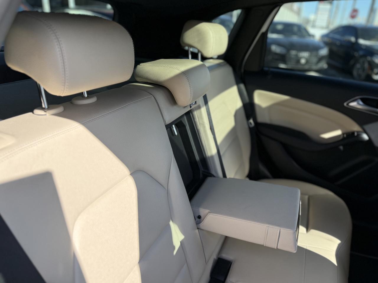 2014 Mercedes-Benz B-Class B250 | PREMIUM | PANO | BACK UP CAMERA Photo