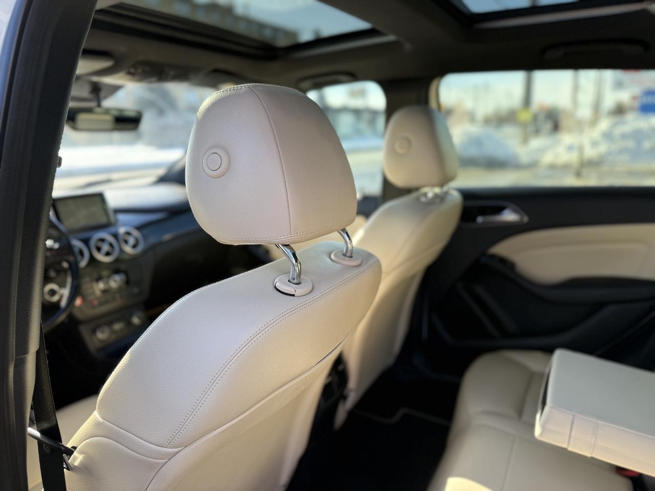 2014 Mercedes-Benz B-Class B250 | PREMIUM | PANO | BACK UP CAMERA Photo