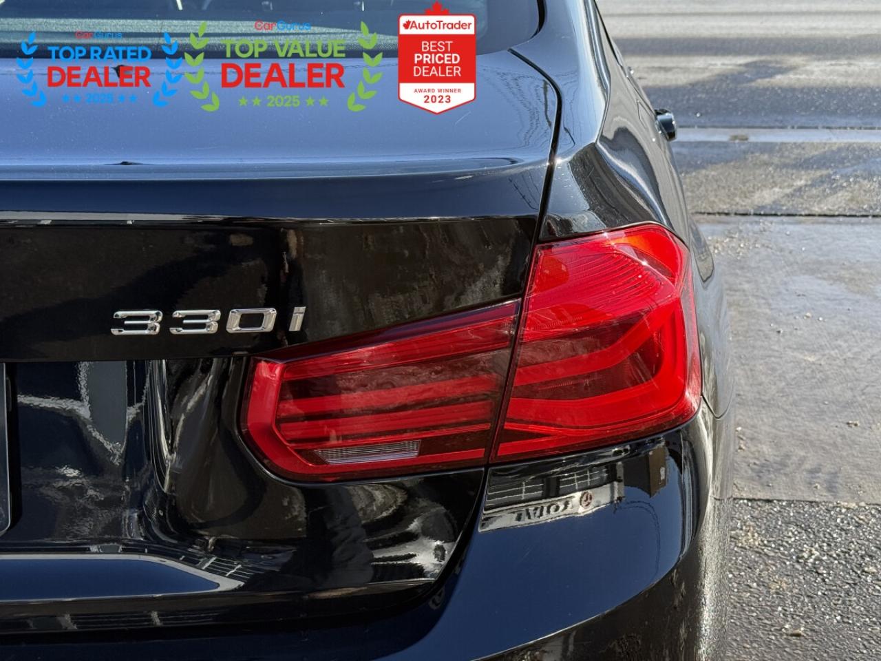 2018 BMW 3 Series 330i | PREMIUM | SUNROOF | LOADED Photo