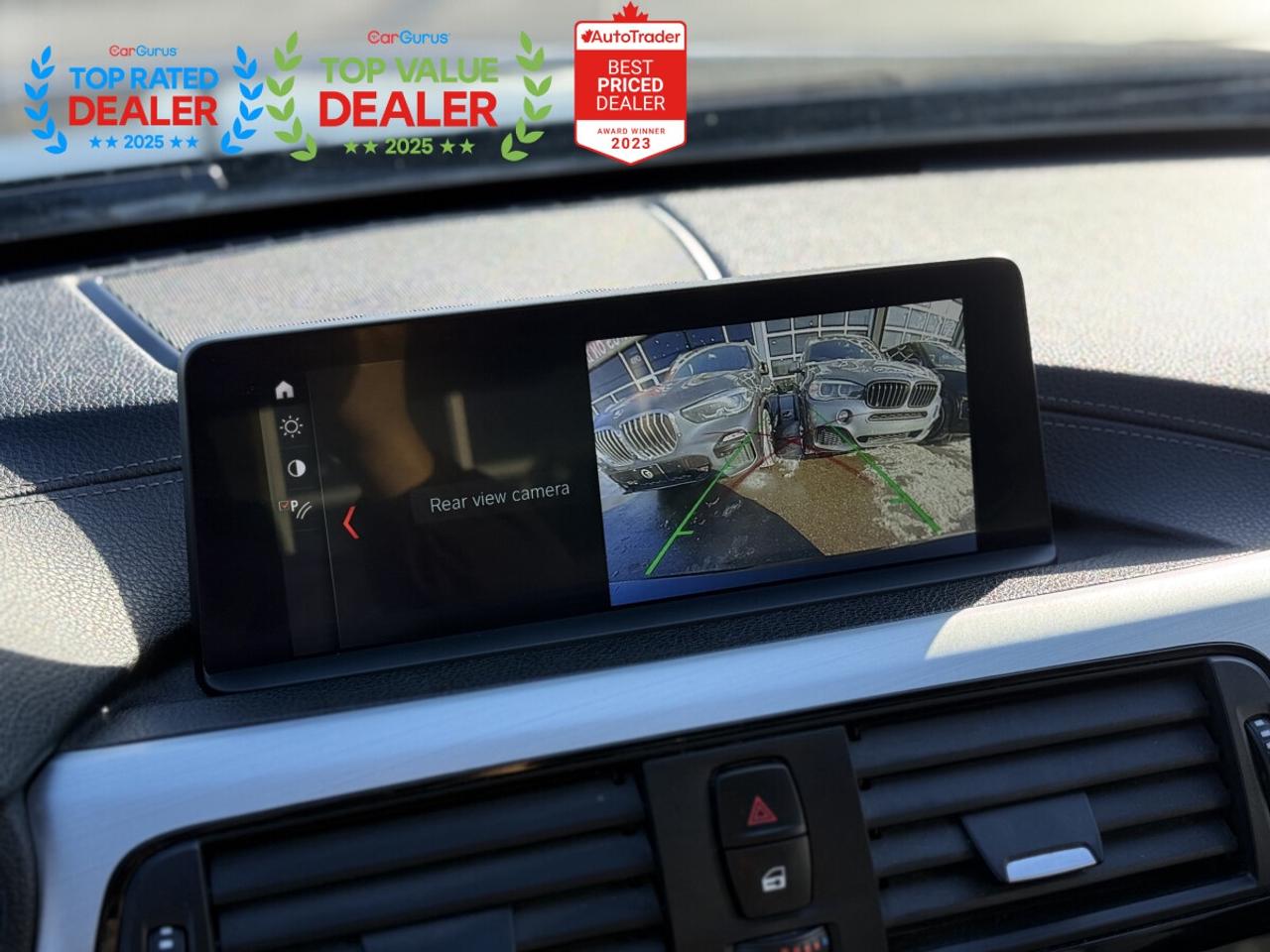 2018 BMW 3 Series 330i | PREMIUM | SUNROOF | LOADED Photo