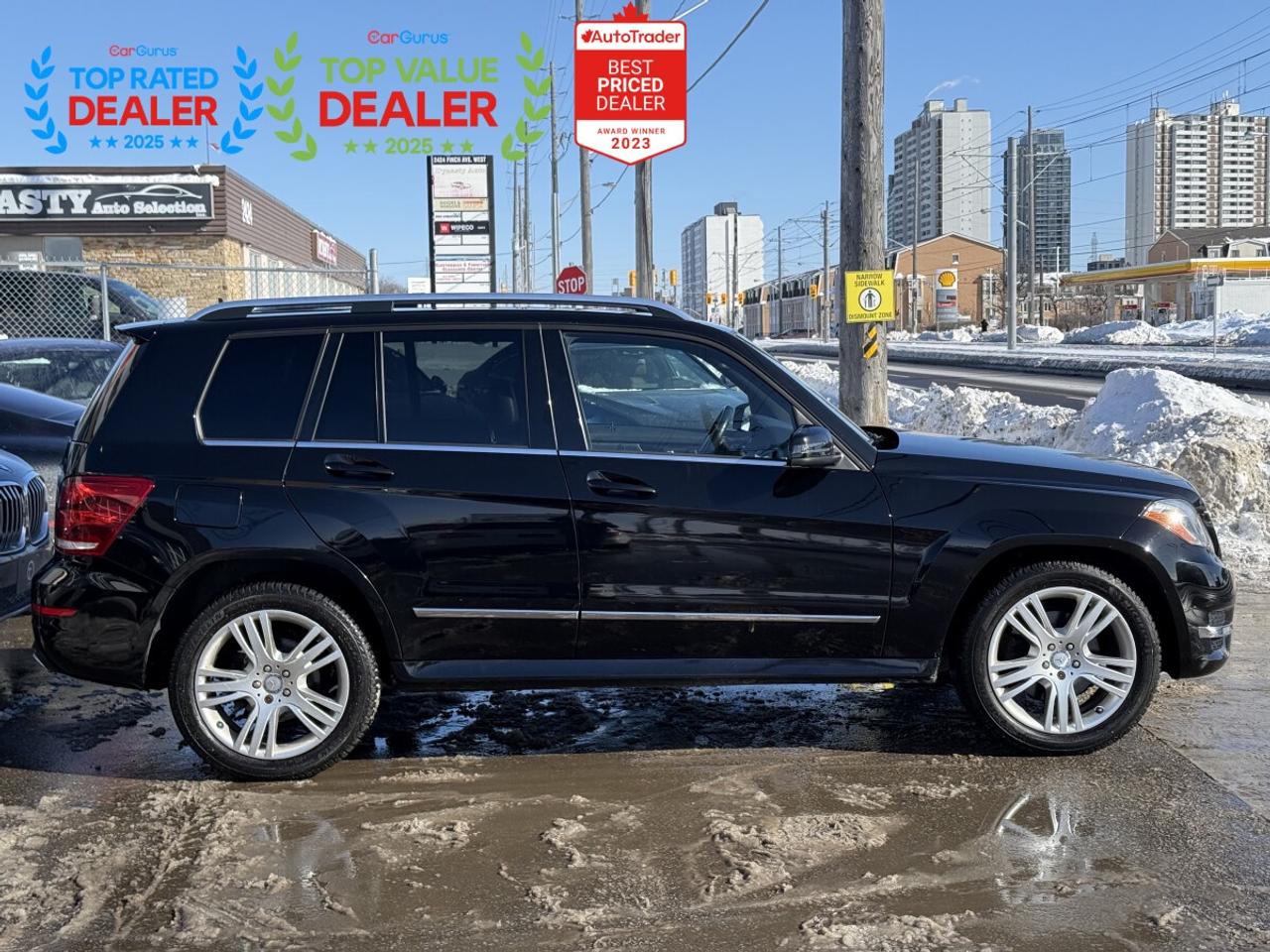 2015 Mercedes-Benz GLK-Class | PREMIUM | PANO | NAVI | BACK UP CAMERA Photo