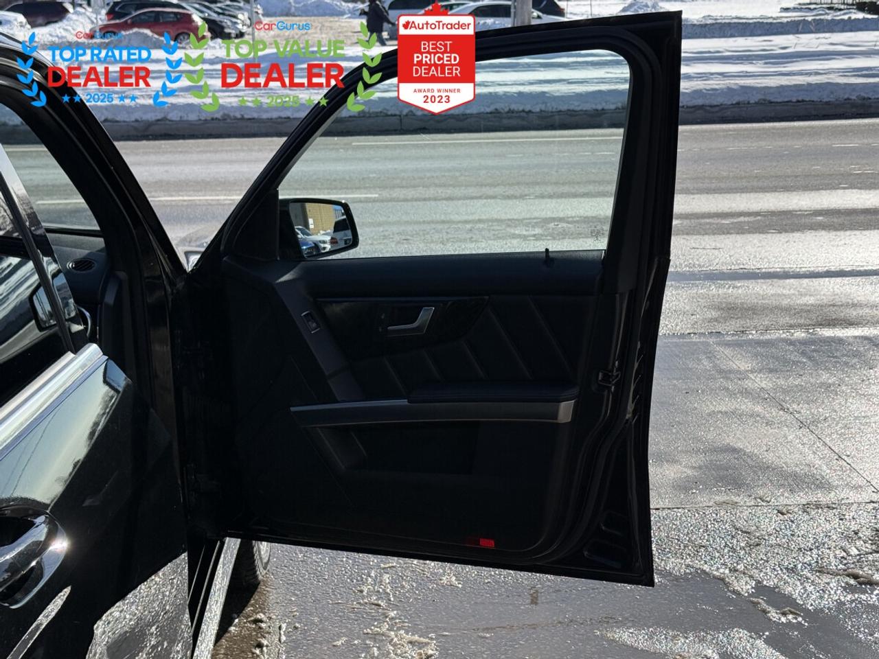 2015 Mercedes-Benz GLK-Class | PREMIUM | PANO | NAVI | BACK UP CAMERA Photo