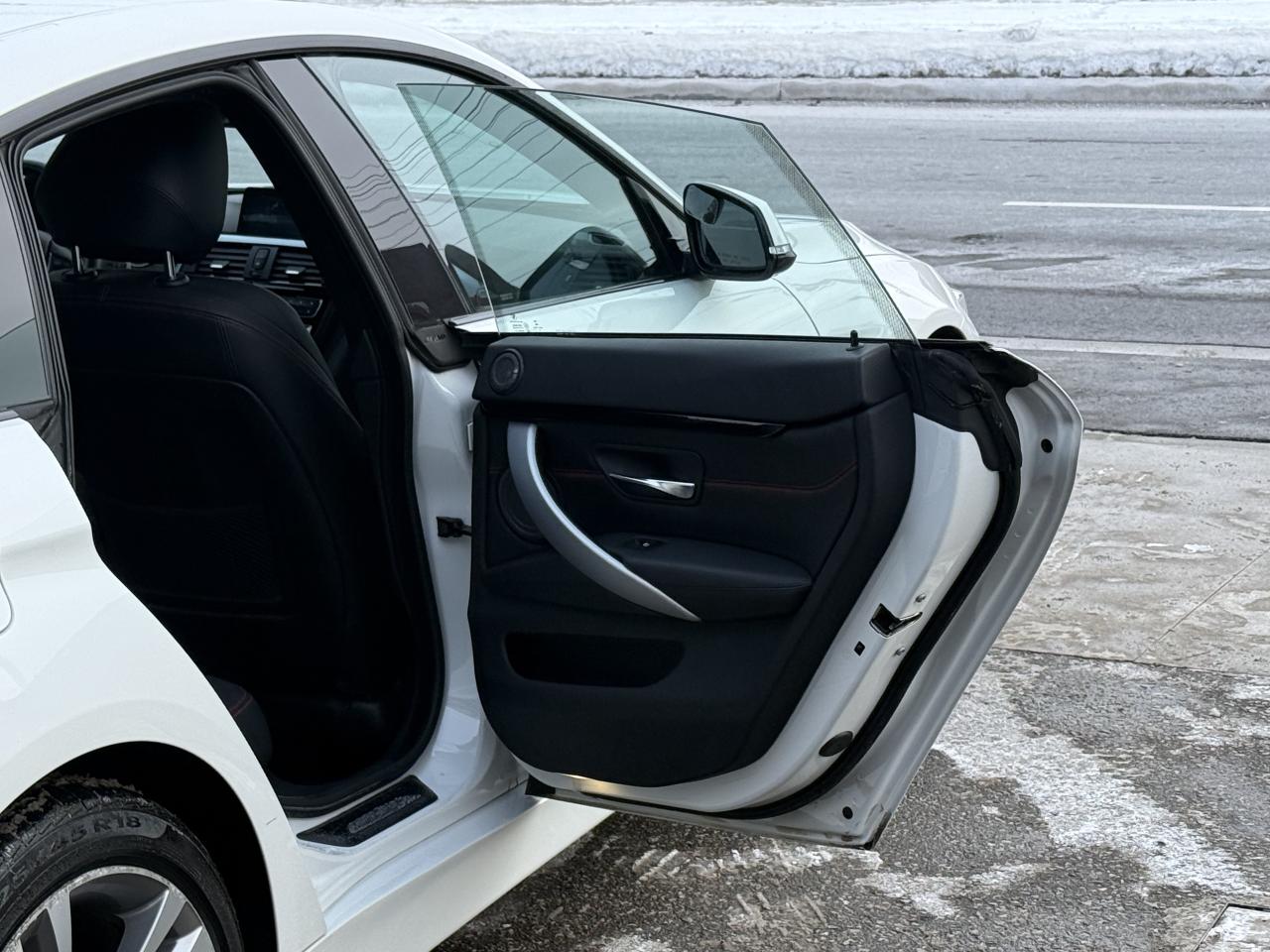 2016 BMW 4 Series 428i | PREMIUM | SUNROOF | NAVI | BACK UP CAMERA Photo