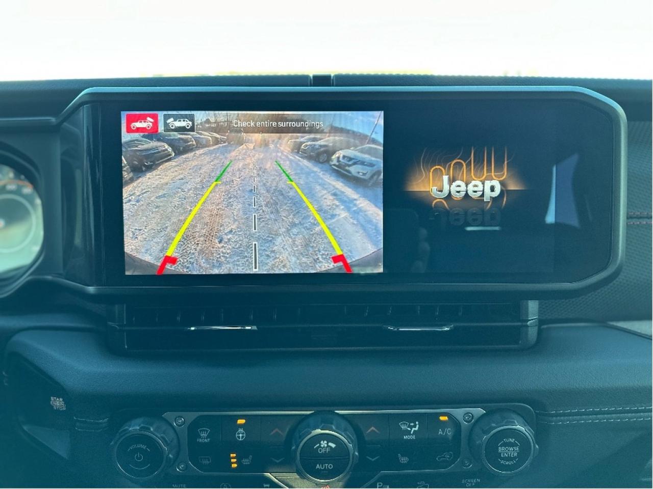 2024 Jeep Wrangler Rubicon X Photo